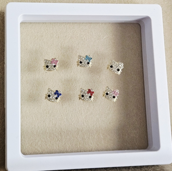 NWT 6pcs HELLO KITTY HEADS GOLD BLING NAIL ART CHARMS! - Picture 2 of 10